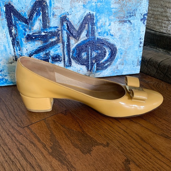 Salvatore Ferragamo Sz 6.5 Patent Yellow Leather Vara Bow Chunky Italy Ballet - Picture 5 of 13
